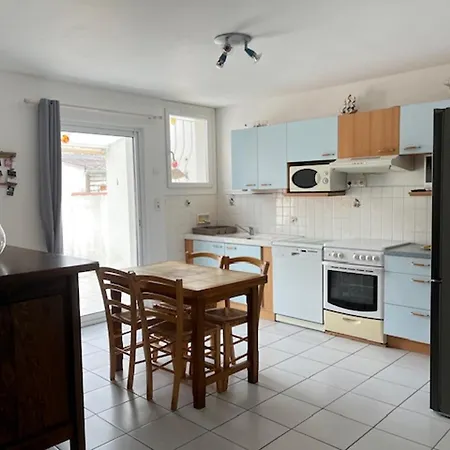 Maison Ile De Noirmoutier Pour 6 Pers, Proche Et Jardin Clos - Fr-1-823-42 *