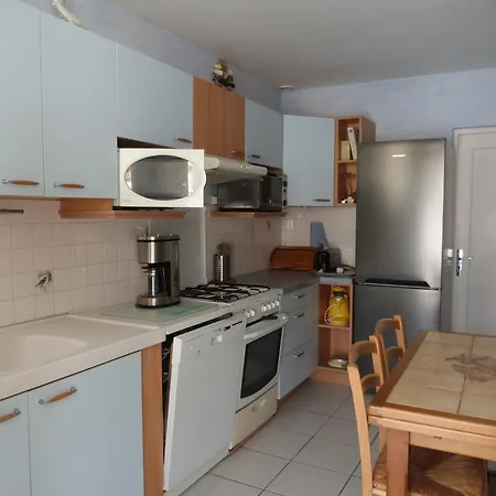 Holiday home Maison Ile De Noirmoutier Pour 6 Pers, Proche Et Jardin Clos - Fr-1-823-42