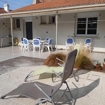 Maison Ile De Noirmoutier Pour 6 Pers, Proche Et Jardin Clos - Fr-1-823-42 Tatil Evi